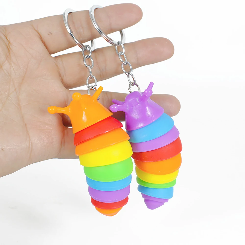 Оригинальный брелок для ключей в виде гусеницы радужного цвета пластиковая