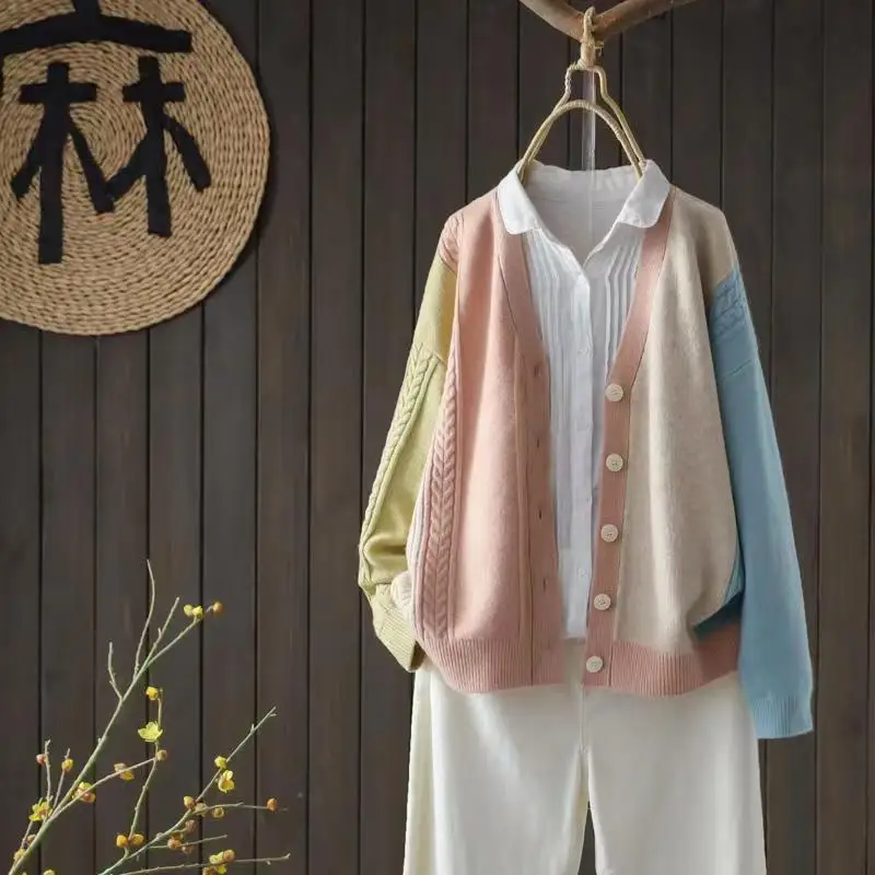 

Autumn 2023 New Women Cardigans Button Loose V-Neck Long Sleeve Fashion Warm Sweater Vintage Knitted Patchwork Coat Top M72