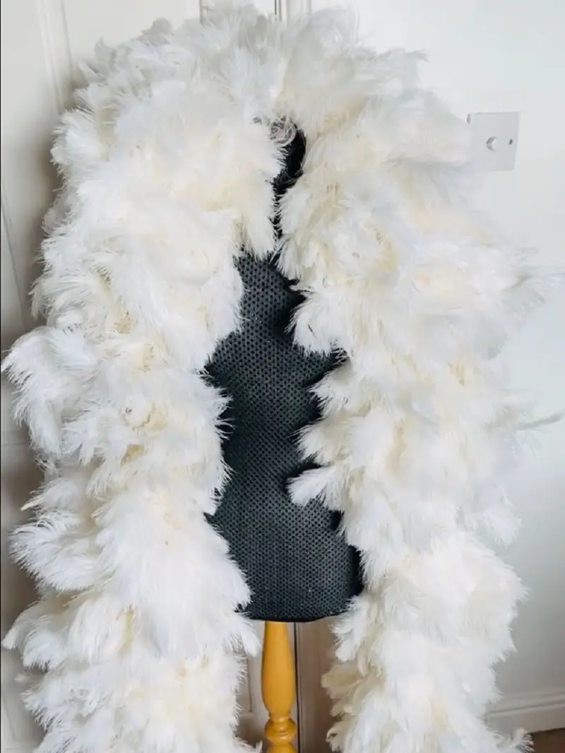 

Customized Pure White Ostrich Feathers Boa The Whole10-18cm Ostrich Plume Very Large Shawl Scarf Soft Fluffy
