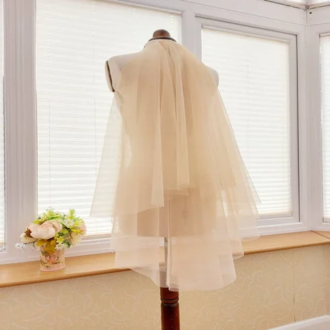 2-х уровневая фата с обрезанными краями, свадебная фата цвета шампанского