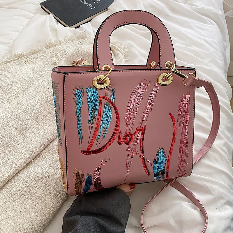 

2022 New Casual Ladies High Quality Handbags Famous Designer Shoulder Messenger Bags for Women Luxury Fashion Small Square Bag