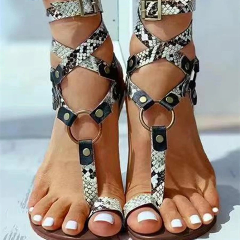 

Women's Sandals Large Size 2023 Summer New Cross Straping Sandals Flat Bottom Hollowing Sandals Sandalias De Mujer