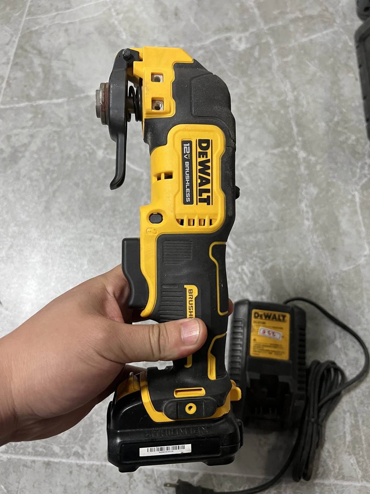 DEWALT 12 В DCS353B вольт макс бесщеточный беспроводной Осциллирующий Инструмент 1 3ач