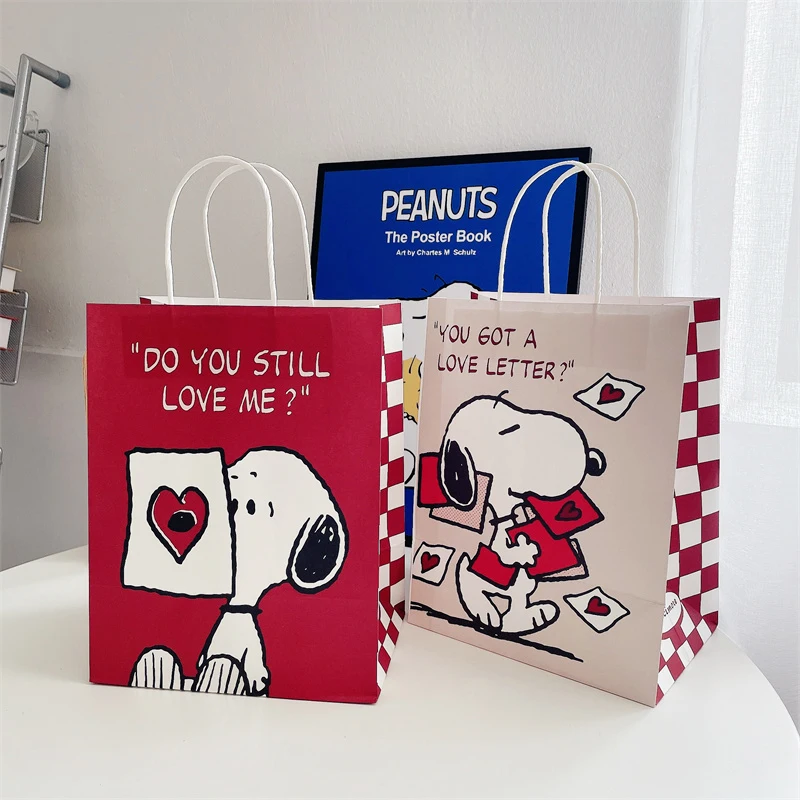 

2pcs Kawaii Snoopy Anime series Cute Fashion Cartoon Pattern Kraft paper Carry bag gift wrapping bag Supplies Small gifts