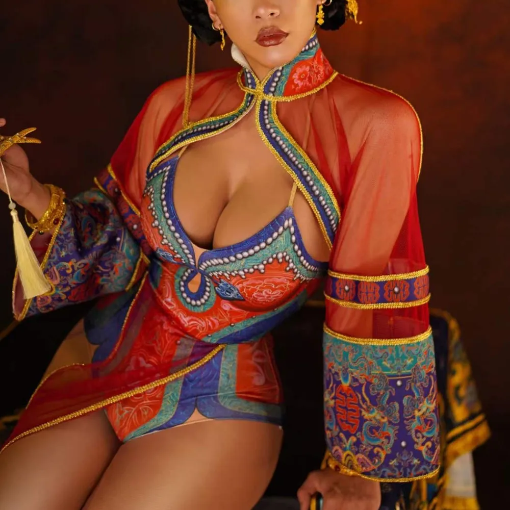 Женское Кружевное боди на бретельках с открытой спиной |