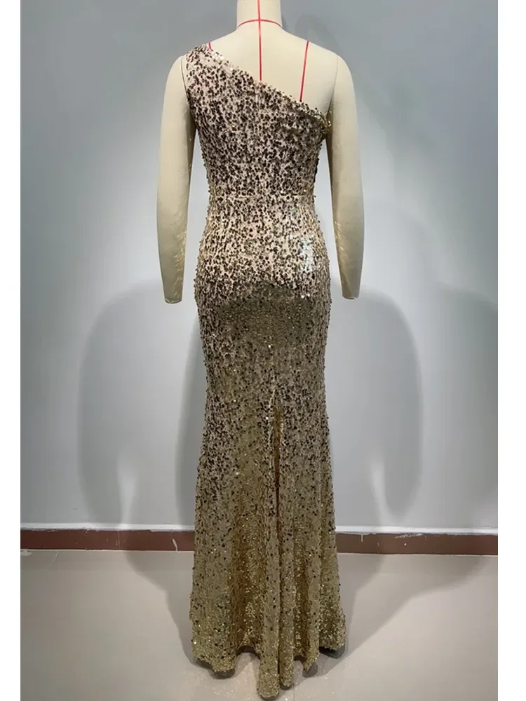 Женское платье-макси с вышивкой в виде зеленых листьев