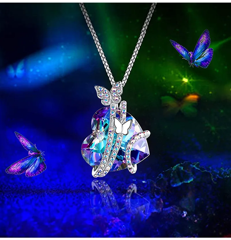 

Exquisite Heart Crystal Necklace Fashion Butterfly Necklace for Women Classic Love Accessories for Women Designer Jewelry collar