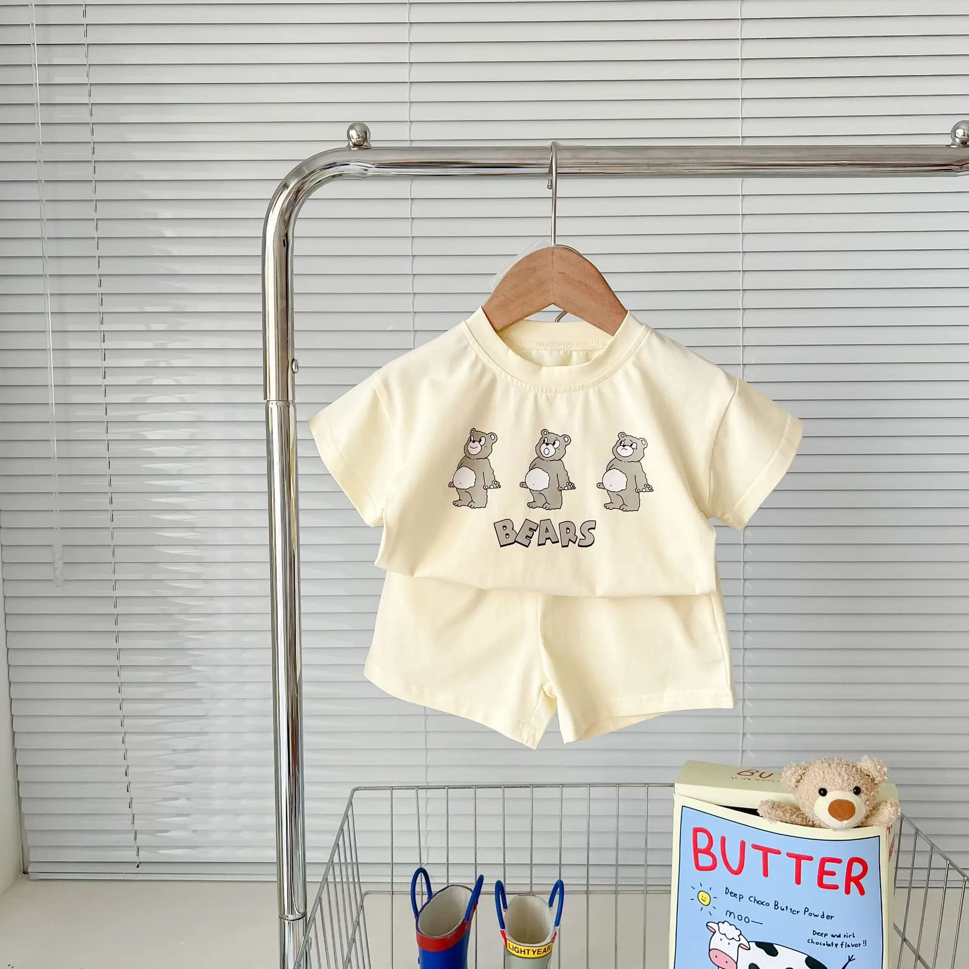 2022 New Summer Baby Clothes Set Boys Girls Cute Bear Print T Shirt + Shorts 2pcs Set Infant Short Sleeve Clothing Outfits Suit