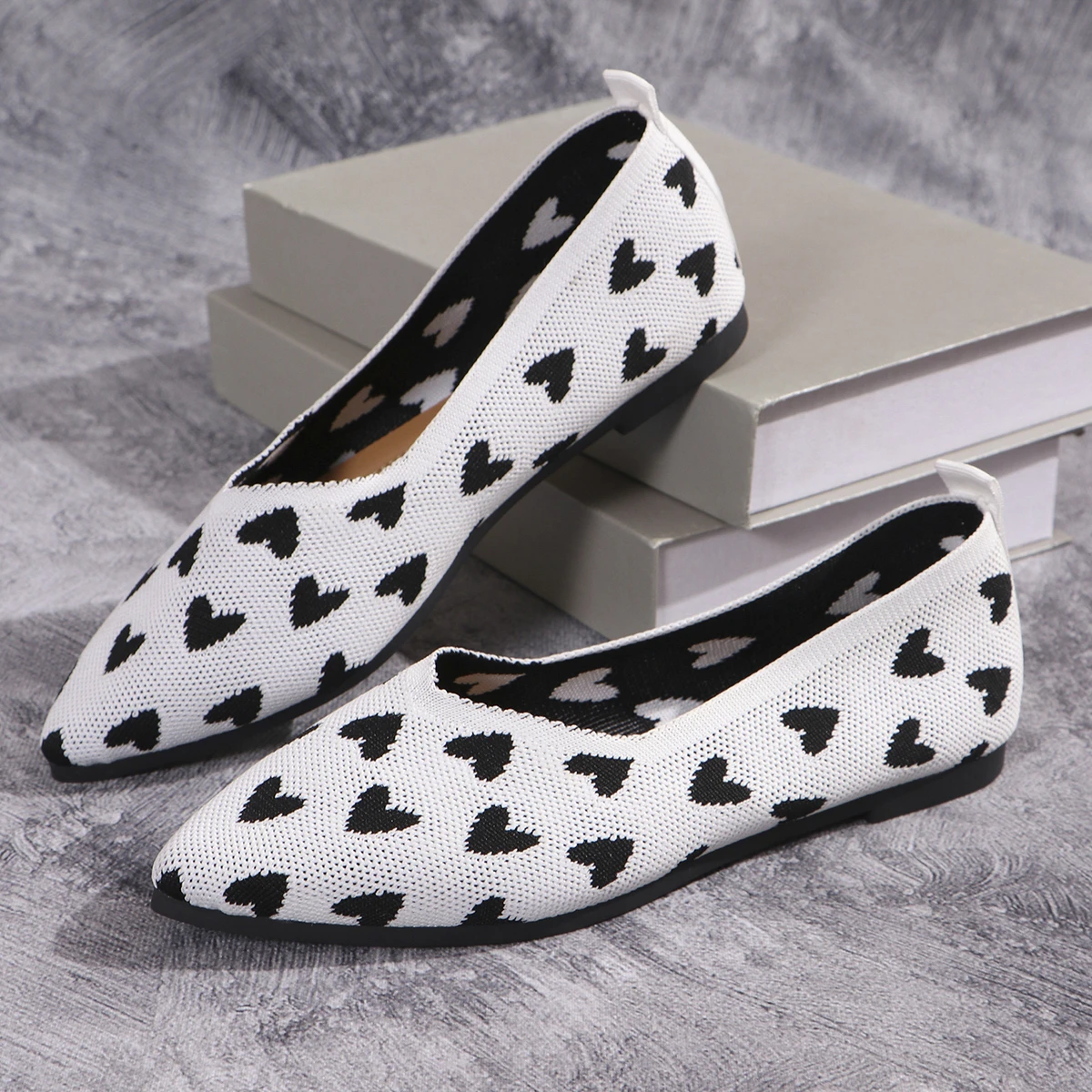 Туфли женские на плоской резиновой подошве трикотажные дышащие лоферы