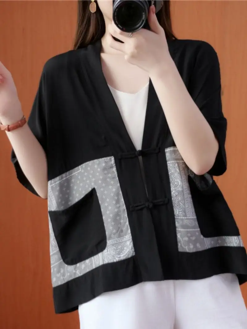 

Black Summer Vacation Seaside Sunscreen Thin Big Pocket Disc Buckle Coat Printed Short Sleeve Shirt Women Tops Outerwear Tees