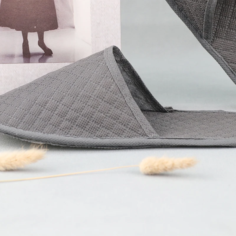 

Wholesale Eco-friendly Disposable Custom Embroidered Branded Bedroom Hotel Slippers For Ladies