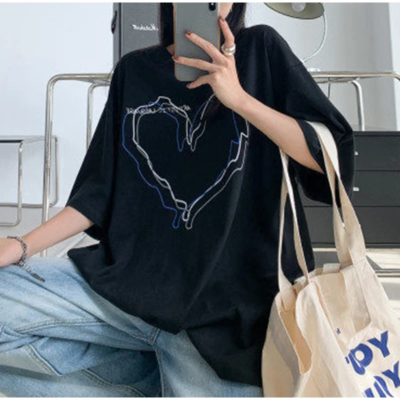 

Women Heart Print T-shirt Summer Short Sleeve Clothing Woman Harajuku Fashion Shirts Female Black Top Casual Round Neck 2022 New