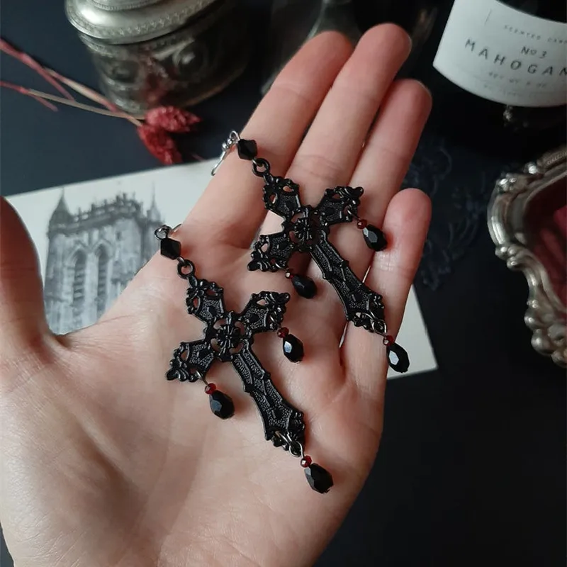 

Gothic Black Cross Crystal Dangle Earrings For Women Gifts Korean Fashion Vintage Goth Jewelry Steampunk Accessories Wholesale
