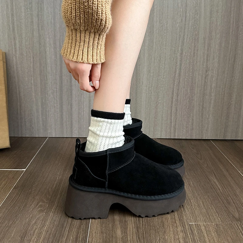 Зимние женские ботинки на толстом каблуке