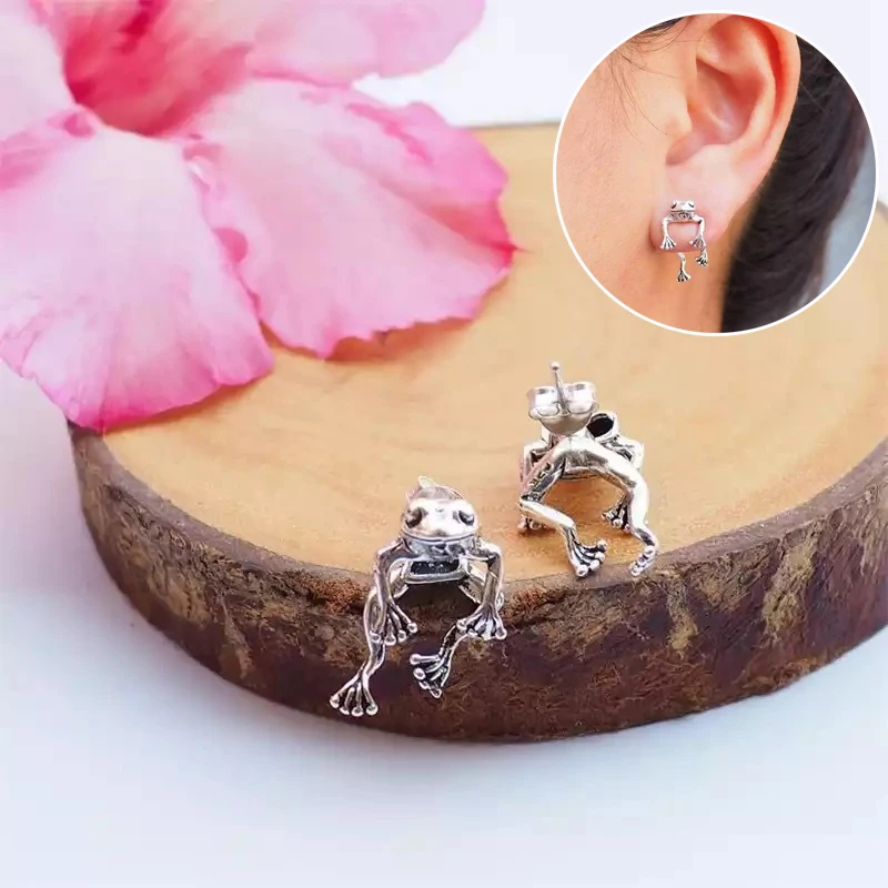 

Retro Cute Women Alloy Frog Earrings Silver Color Gothic Hip Hop Animal Piercing Stud Earrings Female Party Ear Studs Jewelry