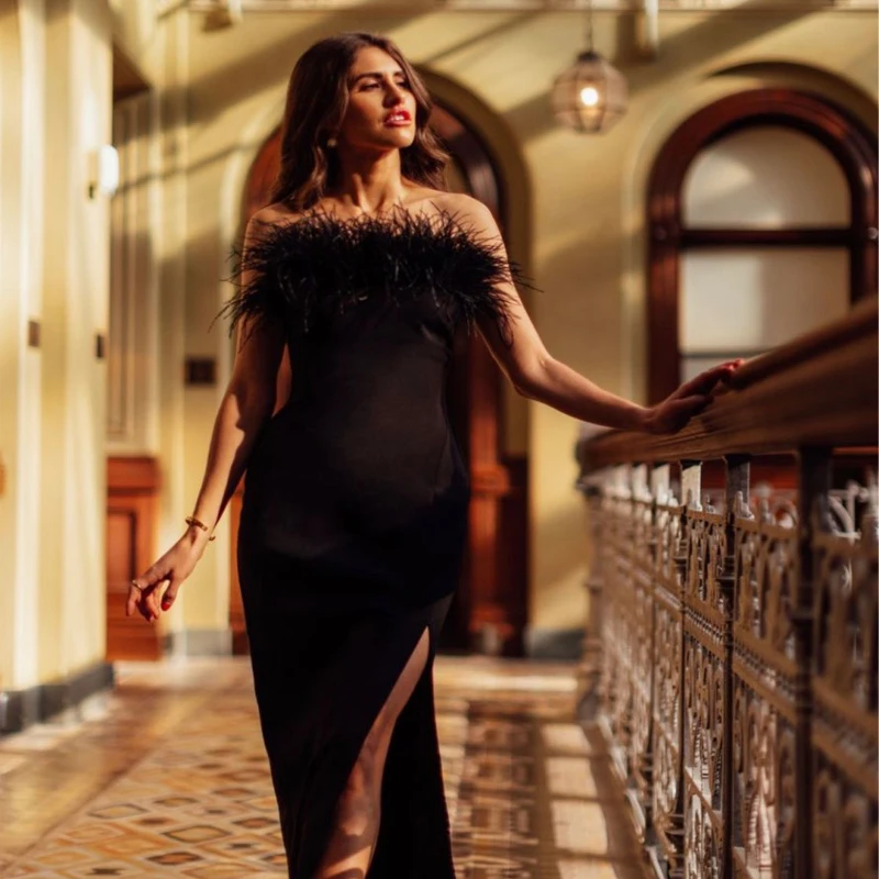 

Wholesale Woman's Black Feather Mid-length Strapless Sexy Evening Celebrity Cocktail Party Bandage Dress