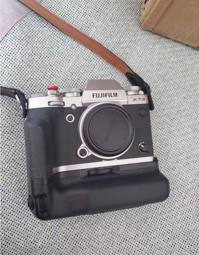 Подержанный оригинальный вертикальный батарейный блок для Fujifilm VG-XT3 XT3