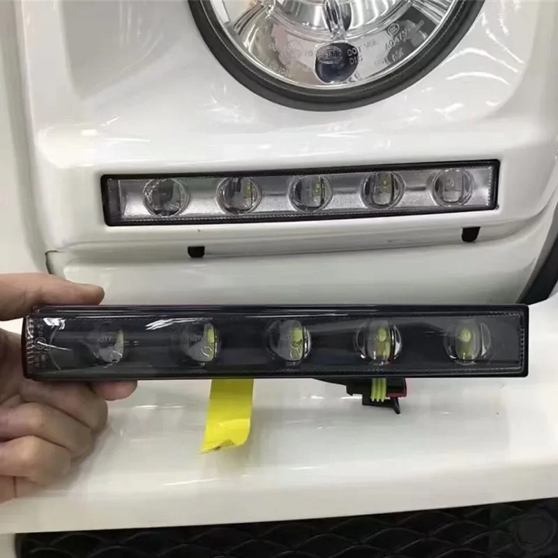 Фото Подходит для W463 Mercedes-Benz G-Class G500 G63 G350 G55, модифицированная рамка фар, дневные ходовые огни, дымчатые светодиодные фары дальнего света №3