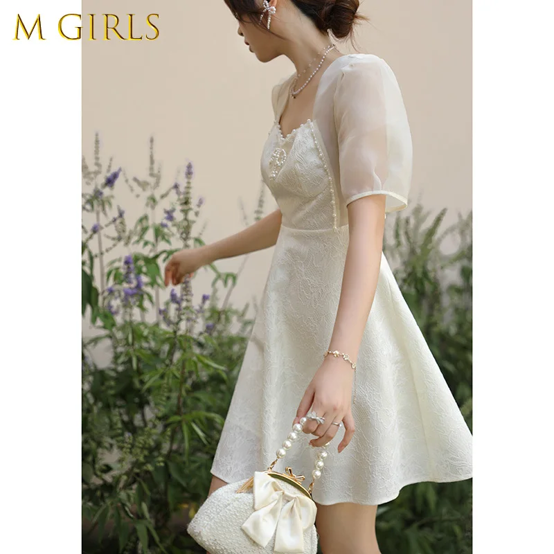 

Платье женское белое шифоновое ТРАПЕЦИЕВИДНОЕ с квадратным вырезом и рукавами-фонариками