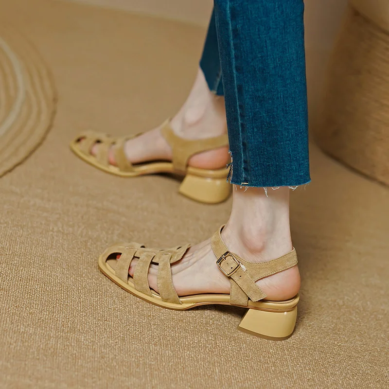 2022 Genuine Leather Women Sandals Casual Round Toe Buckle Strap GLADIATOR Shoes New Summer Shoes Retro Style Toe heel Sandals