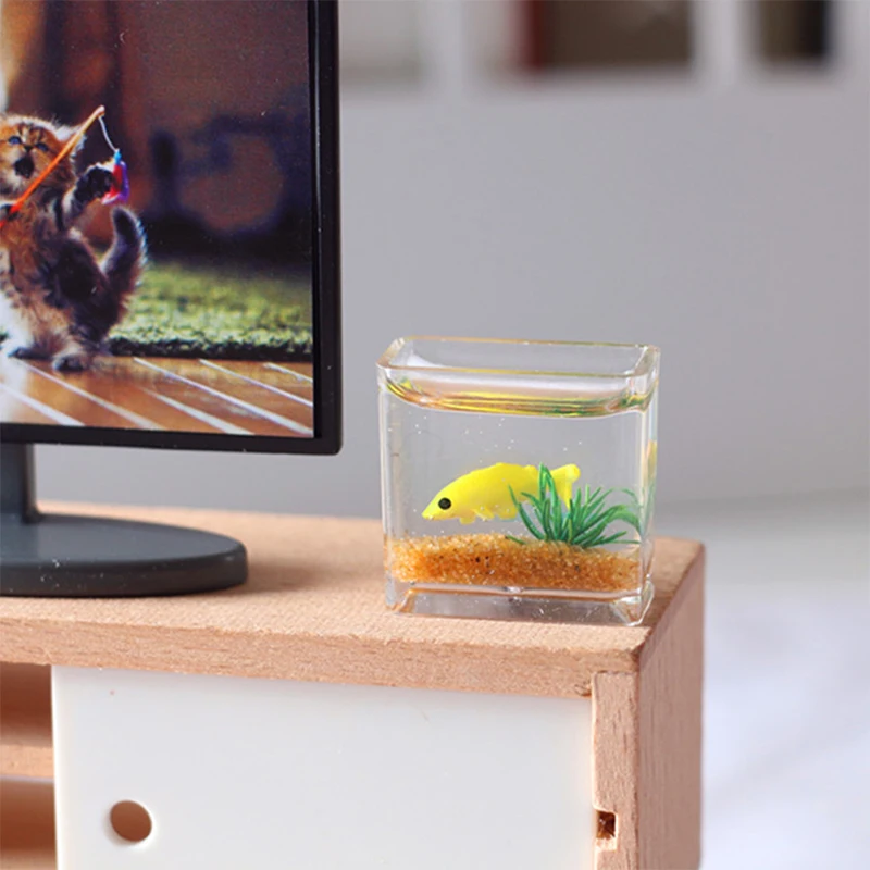 

Miniature Fish Tank Mini Simulation Aquarium Scene Model Desk Decor Living Room Creative Ornament Home Decoration Accessories