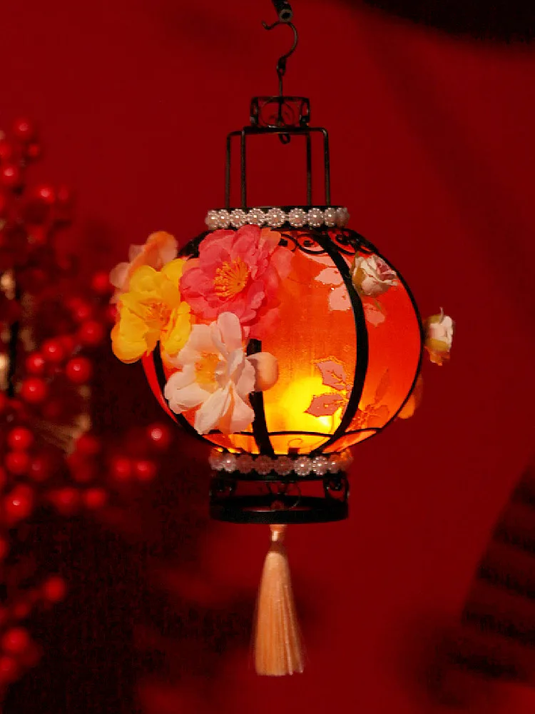 Портативный фонарь из металла и пластика в ретро стиле круглый ручной работы