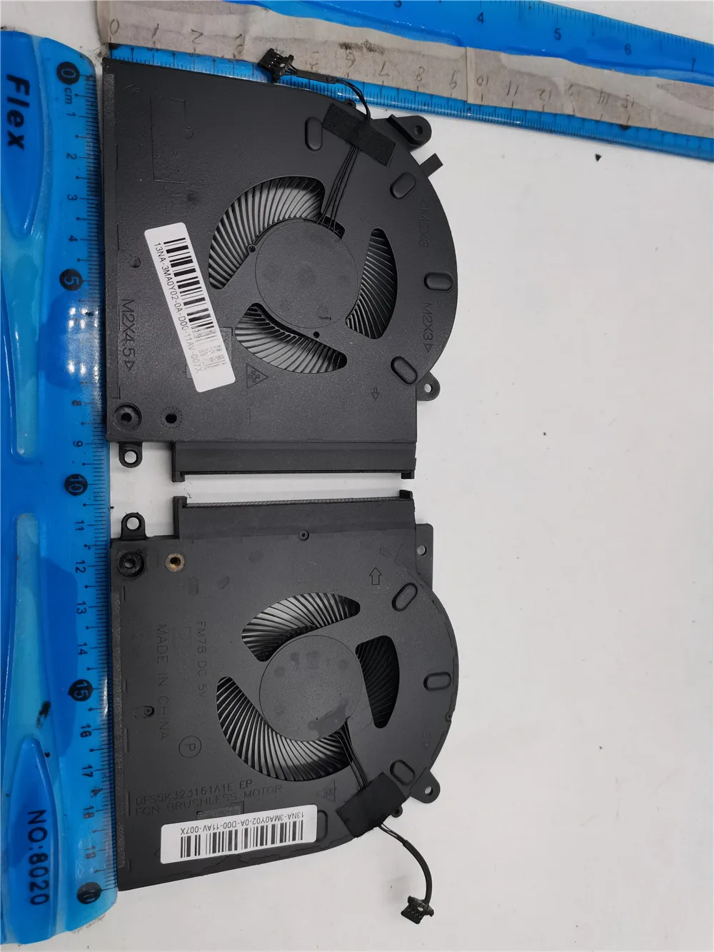 

NEW FAN FOR Alienware laptop M15 R3 R4 5V FM7A DFS201105AE0T FM7B DFS5K323161A1E 087HF0 01F4FV