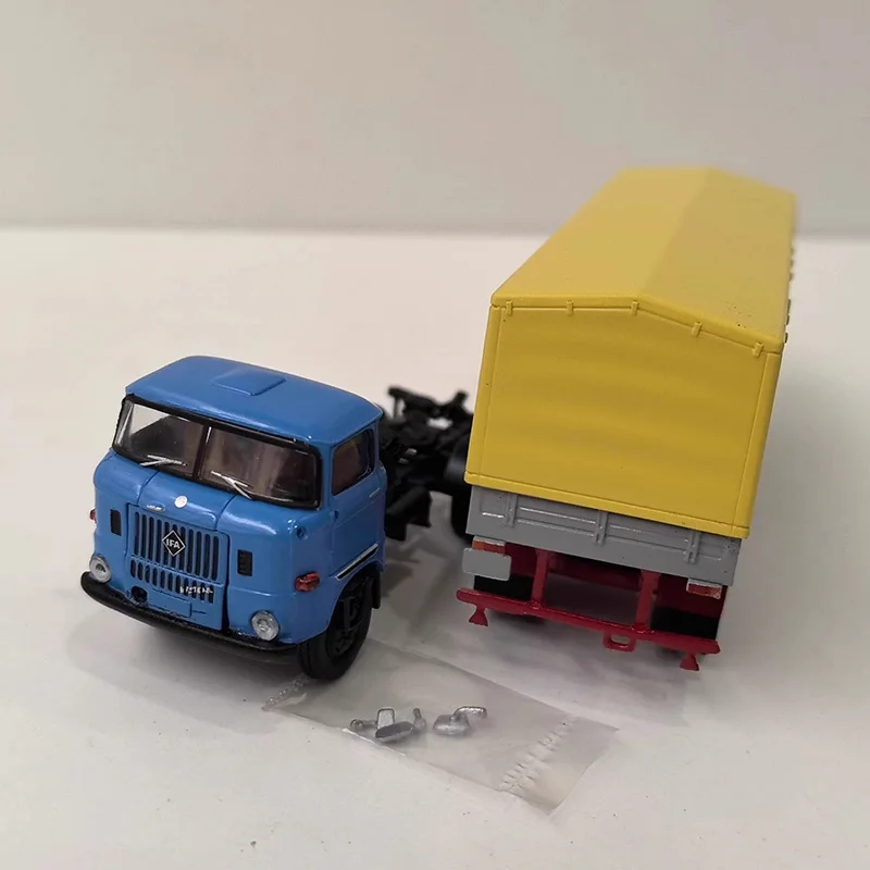 Фото BREKINA масштаб 1/87 IFA W50 грузовик транспортер пластиковая модель коллекция украшений №1