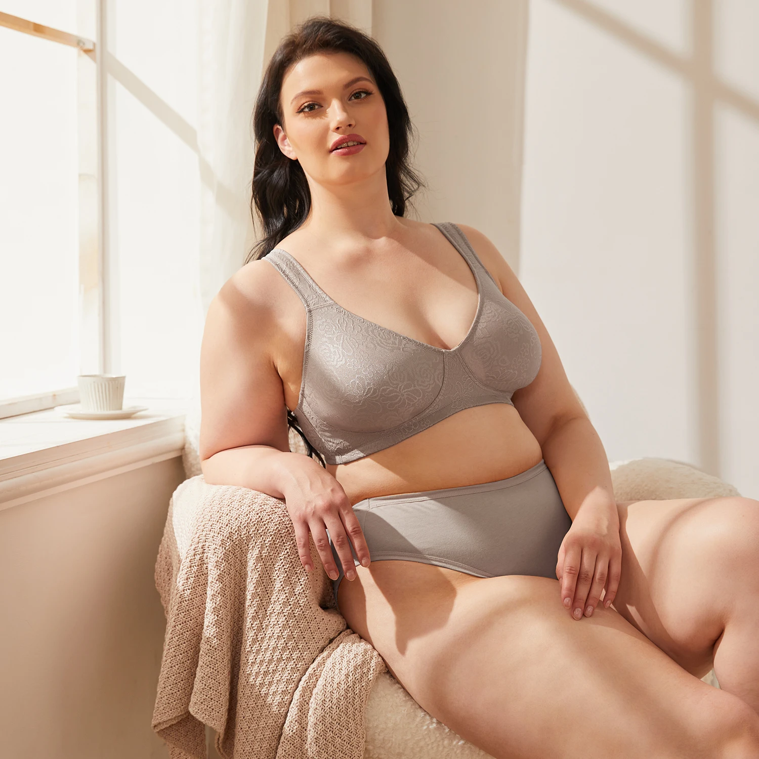 Wingslove Women's Seamless Minimizer Bra Full Coverage Wireless Non-Padding Brallet Underwear Plus Size Lingerie