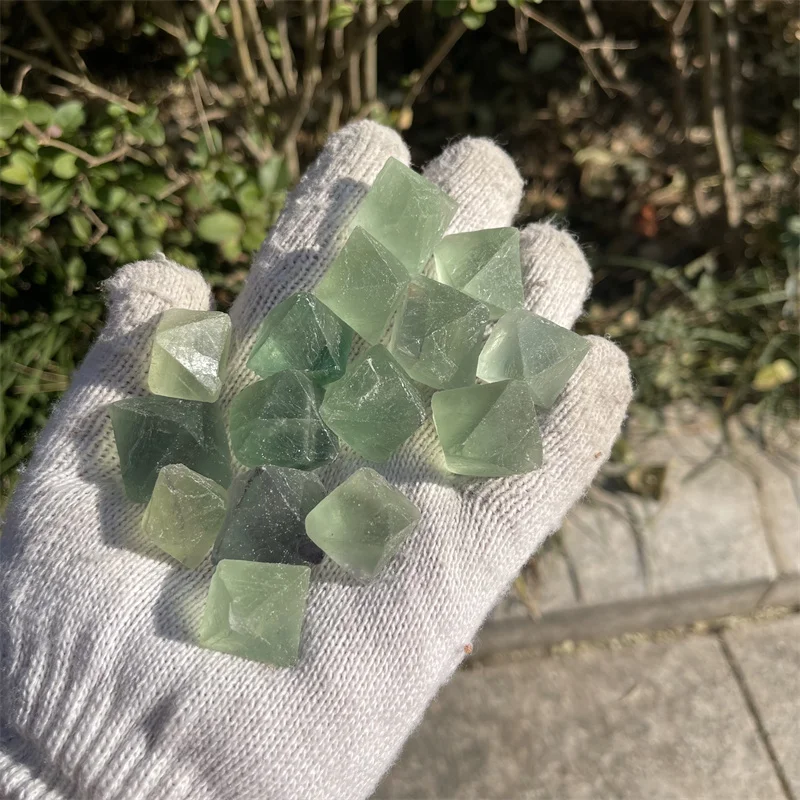 

15pcs Beautiful Natural Green Fluorite Crystal Octahedron Stone Raw Gemstone Specimen