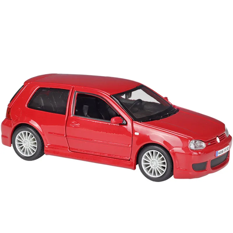 

High Simulation 1:24 Limited edition Collection Of Zinc Alloy Golf MK1 MK4 GTI 1977 &Golf R32 Alloy Car Model Toy