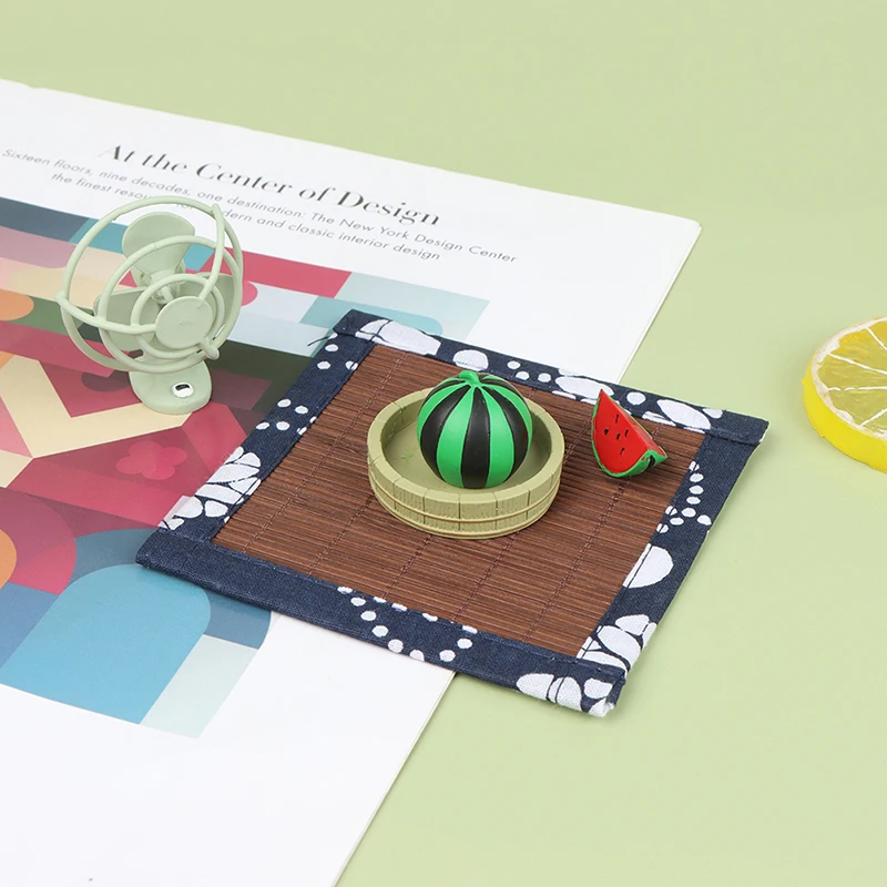 

1 шт., мини-Веер 1:12, ведро для арбуза, летний бамбуковый коврик, модель игрушек, аксессуары для кукольного домика, миниатюрная мебель для куко...