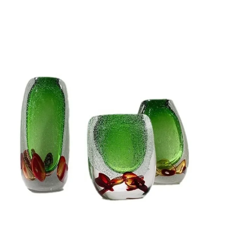 Ваза из стекла