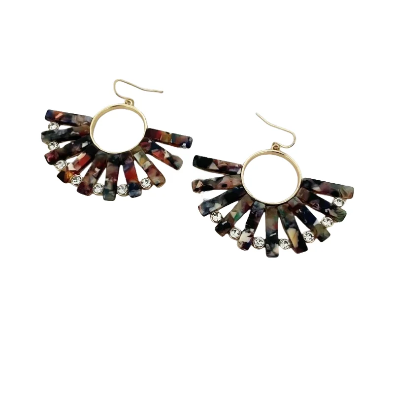 C96 Европейские и американские серьги 2025 года новые универсальные модные женские