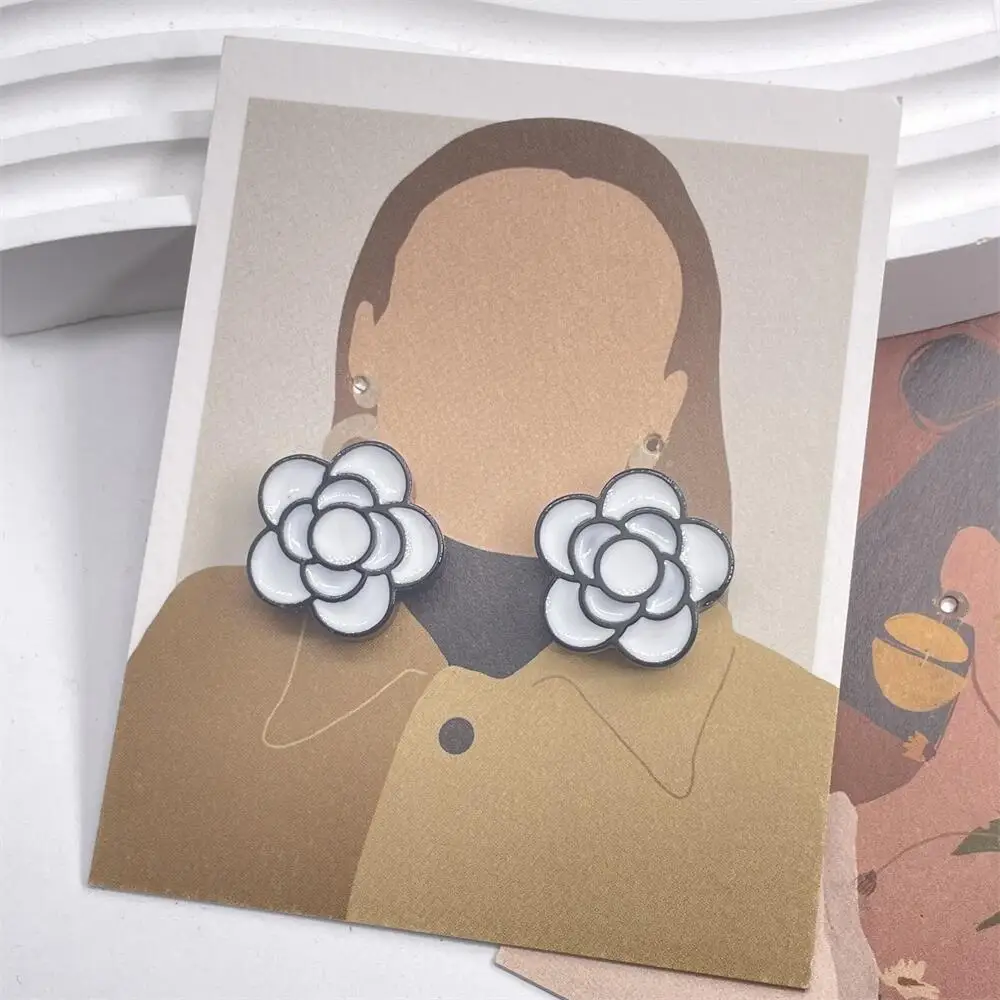 

5 шт., губная помада для кукольного домика, женская сумка, парфюм, роза с плоской спинкой, кабошон, банты для волос, аксессуары для центра, товары для скрапбукинга