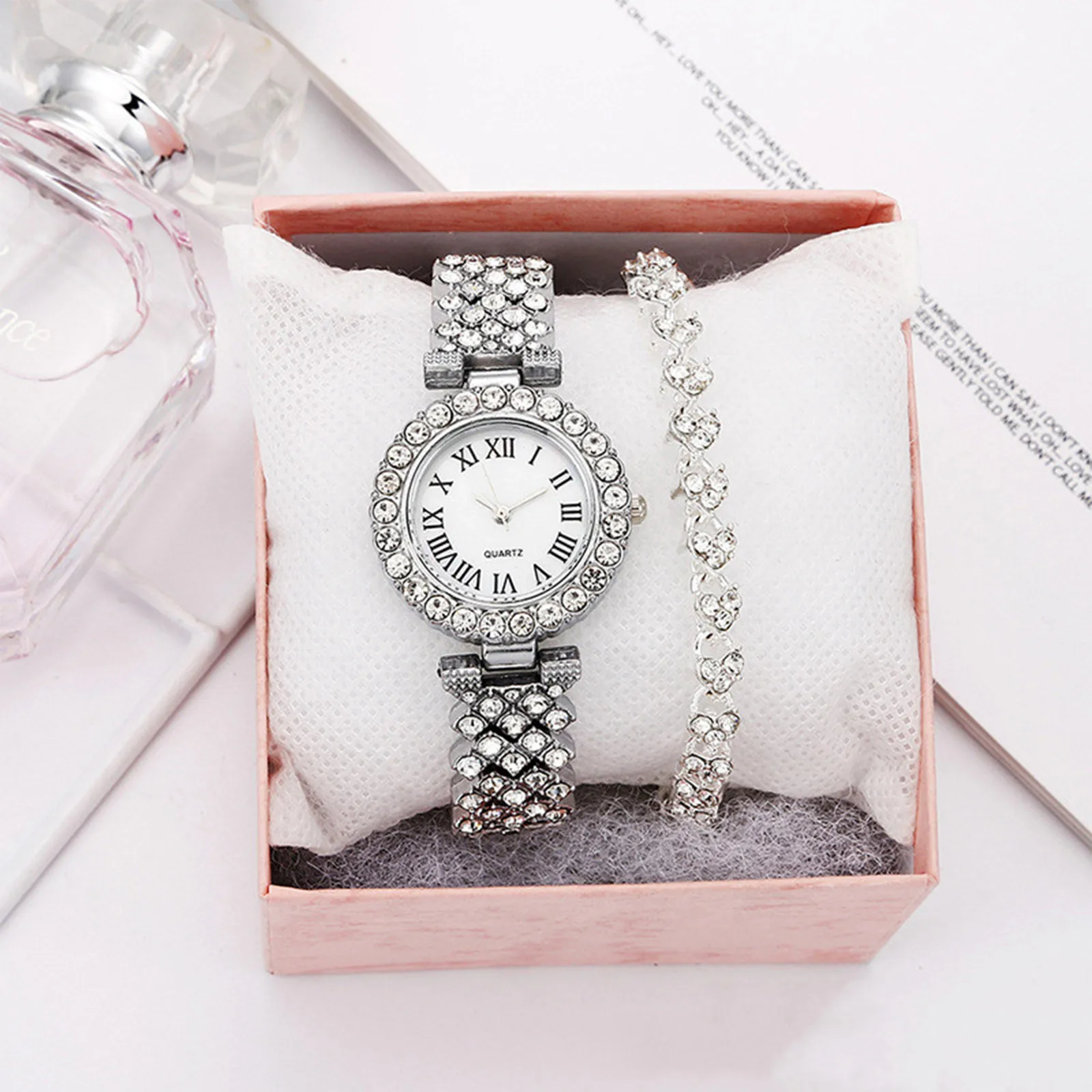 

Fashion Roman Patterned Diamond Inlaid Women'S Watch Women'S Watch Quartz Watch Bracelet Watch Exquisite Dating Gifts Relojes