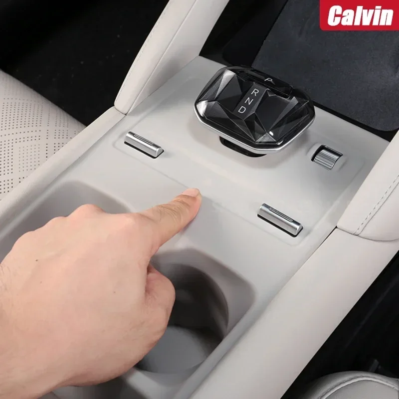 Для BYD Yuan UP автомобильное снаряжение чашка для воды специальное центральное