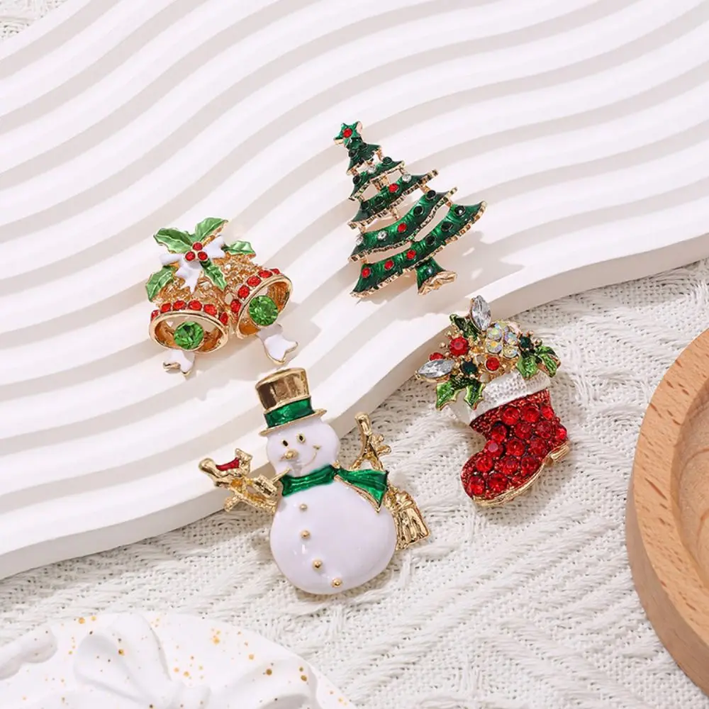 

Cute Snowman Enamel Rhinestone Brooches Korean Style Dripping Oil Collar Pin Unique Socks Bell Pendant Christmas Brooch Gifts