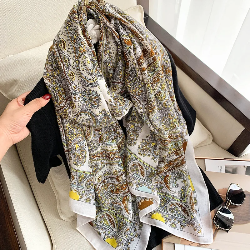

2022 Designer brand women scarf leopard print cotton large size pashmina lady shawls winter warm animal pattern foulard hijabs
