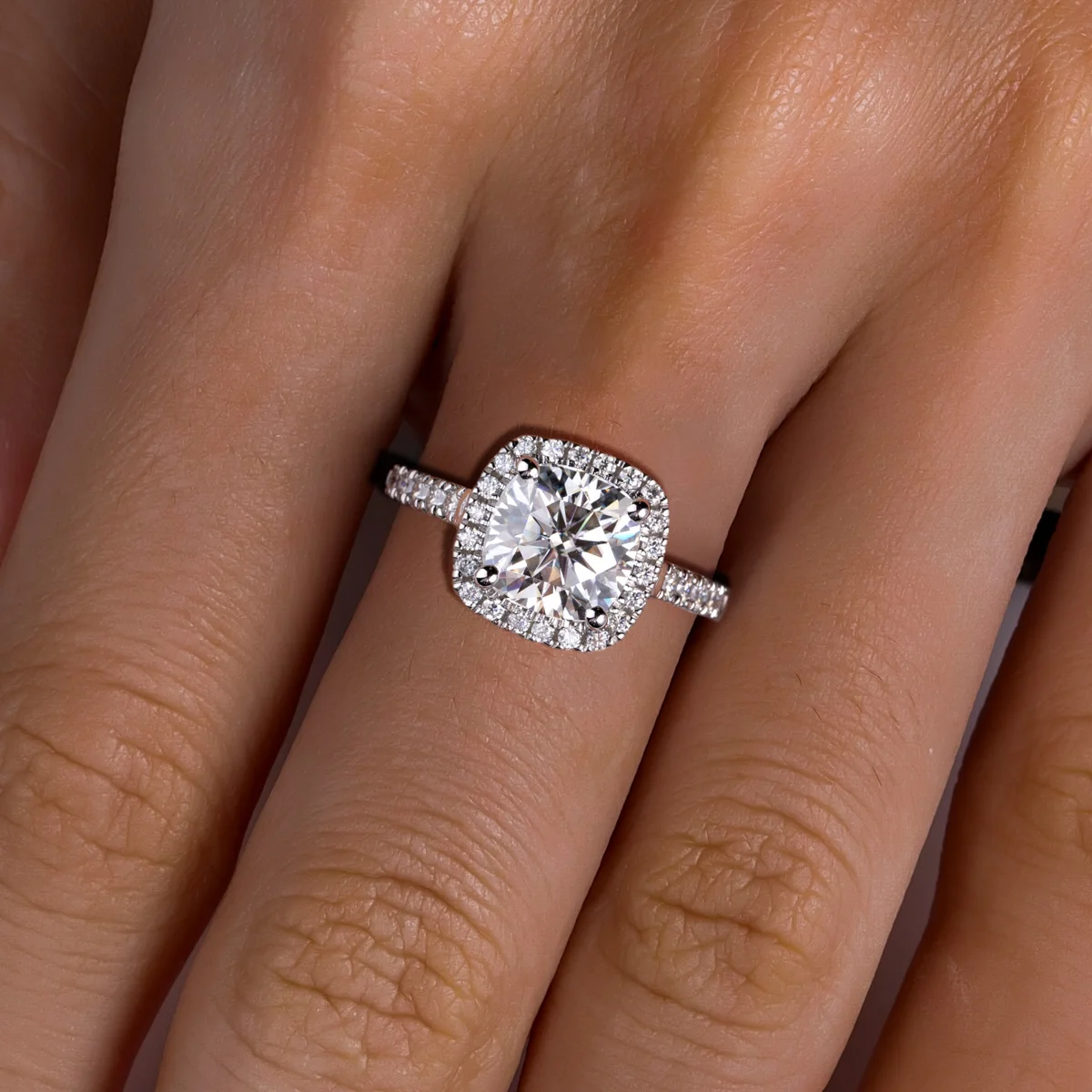 rupaJewel 3ct Cushion Cut D Цвет Муассанит Halo Обручальные Кольца 18 К Позолоченные Роскошные Обручальные Кольца Ювелирные Изделия Оптом (art.: 3920d1f72091c) - 3920d1f72091c
