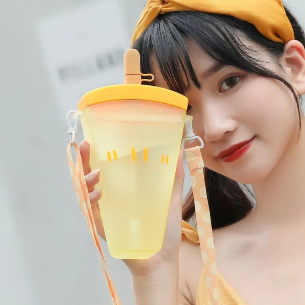 

Симпатичная пластиковая бутылка для воды в форме арбуза с соломой Kawaii, детские герметичные бутылки для питья, спортивный чайник для спортзала на открытом воздухе