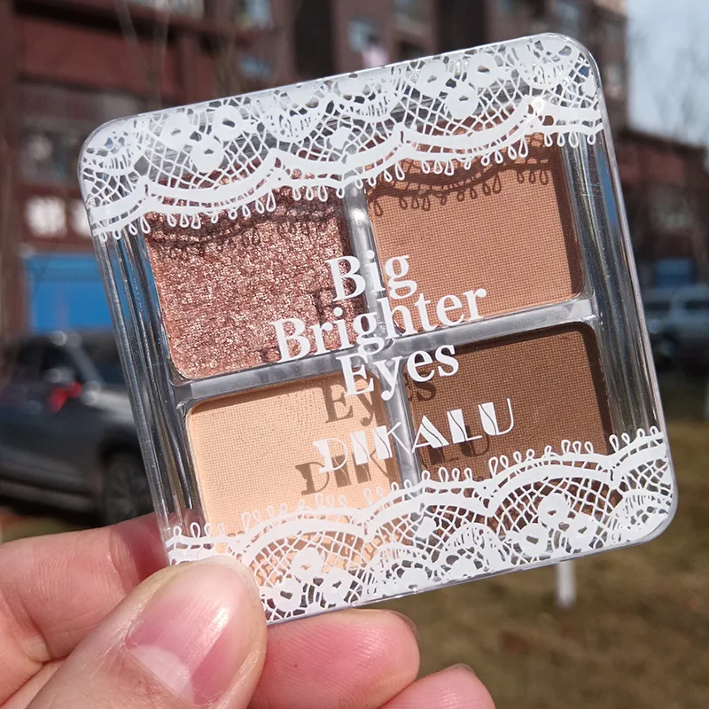 

Lace four-color eye shadow plate glitter powder pearl light matte net red Christmas new eye shadow