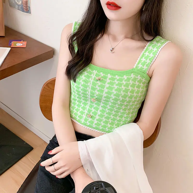 Кроп-топ женский трикотажный с открытыми плечами и лямкой на шее | Женская одежда