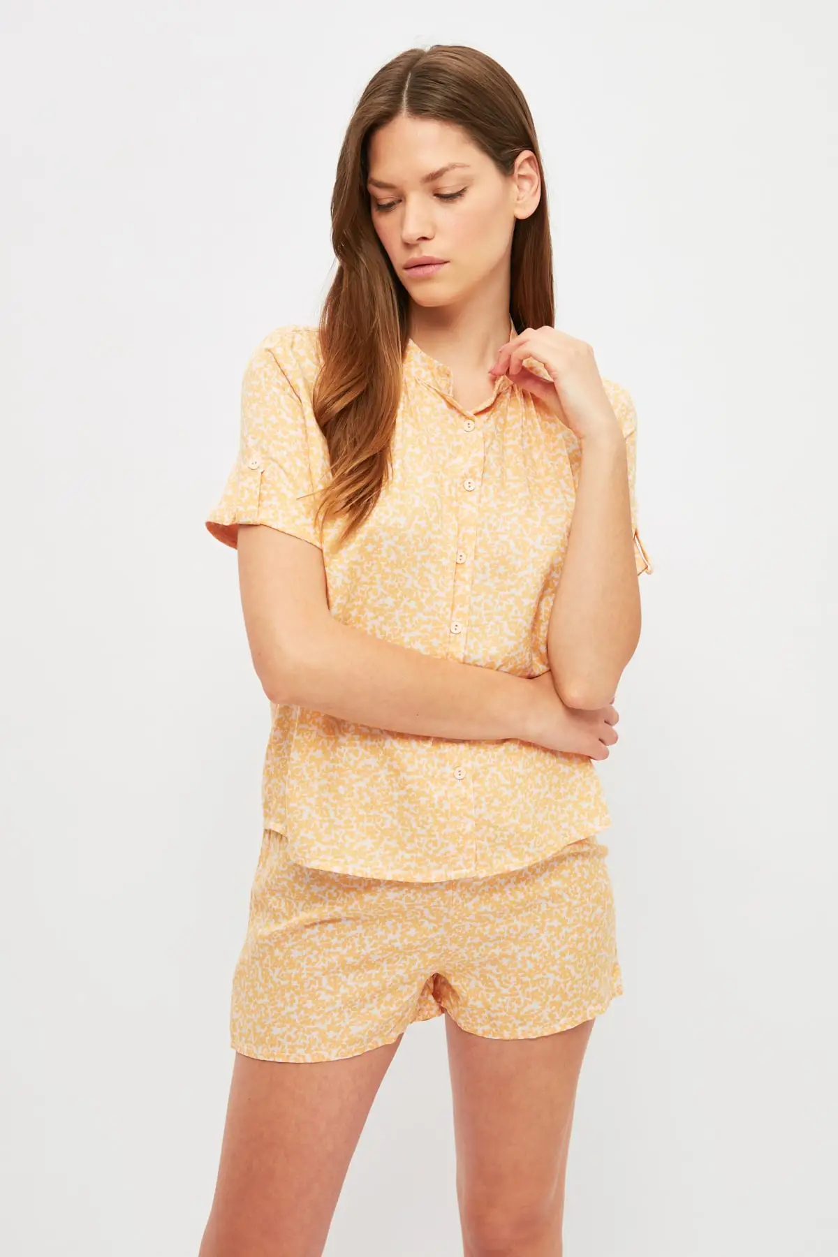

Trendyol Flower Pattern Woven Pajamas set THMSS21PT1387