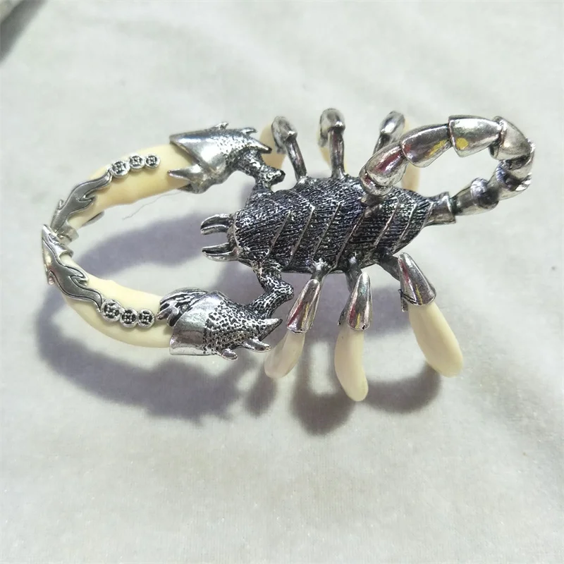 скорпион двойной сложный. скорпион двойной сложный. серебряная подвеска «скорпион». украшение скорпион серебро. брелки для ключей скорпион.