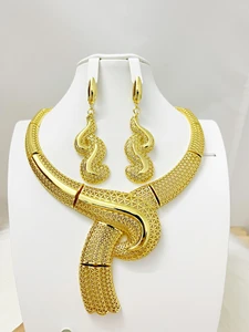 Gold Colour Plated Necklace Earring Set Beautiful Fashion Trend Sweet Romantic Party Wedding