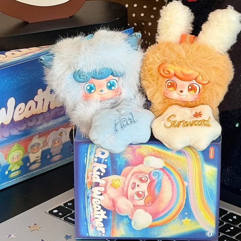 Фото Оригинальный плюшевый брелок-сюрприз Jotoys Qbao Weather Baby Mini Series, модная коллекционная игрушка, милая кукла, настольный подарок №1