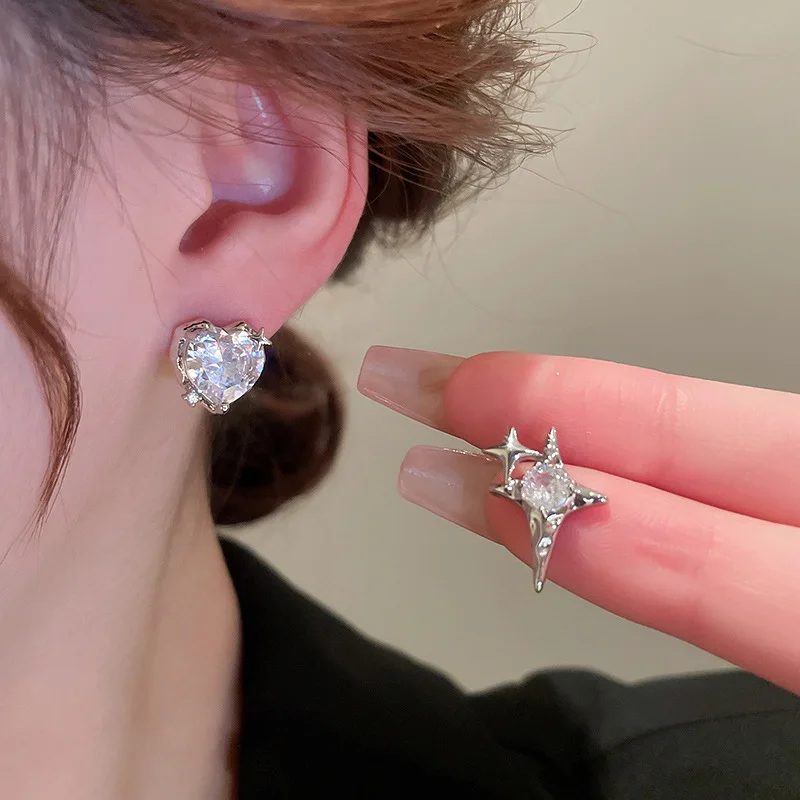 

KAITIN Asymmetric Zircon Heart Earrings for Women Minimal Design Light Luxury Women Stud Earrings New Fashion Party Jewelry