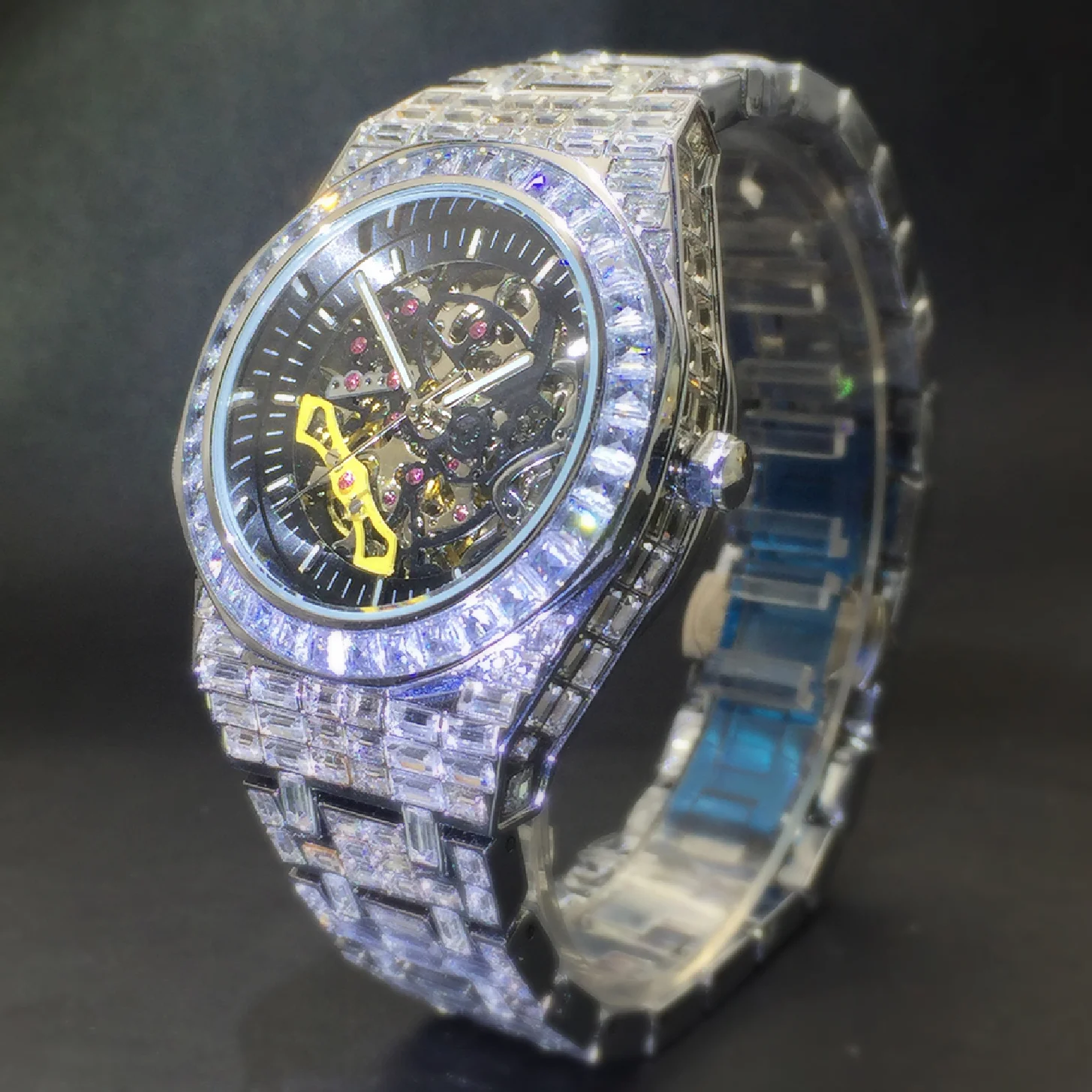 

Hiphop New Automatic Men Mechanical Wristwatches Gold Fully Iced Out Watches AAA Male Steel Luxury Waterproof Wrist Watches