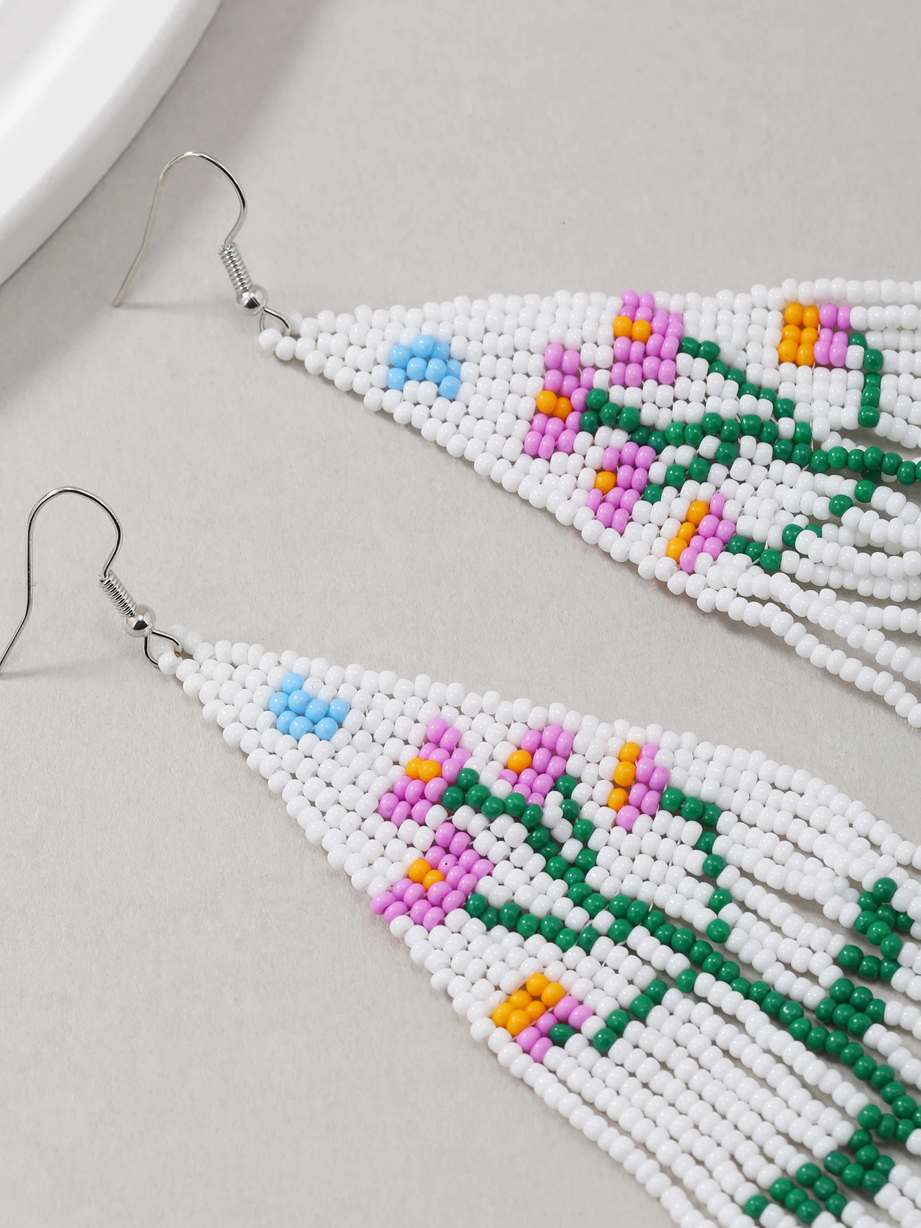 Bohemian Beaded Earrings Tassel Fashion Earring for Women Handmade Geometric Flower Pattern Ear Rings Summer Jewelry